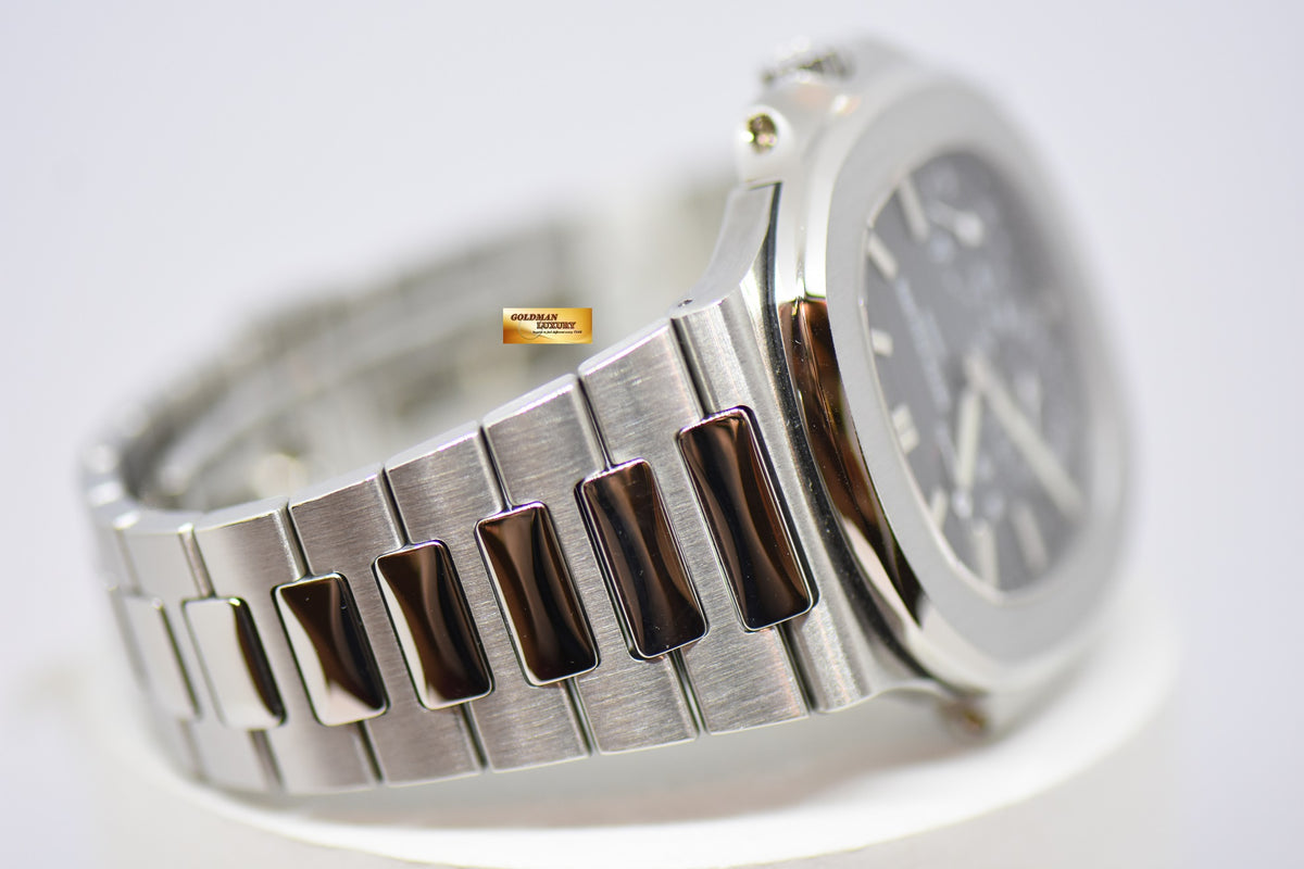 [SOLD] PATEK PHILIPPE NAUTILUS MOONPHASE POWER RESERVE IN STEEL 5712/1A (MINT)