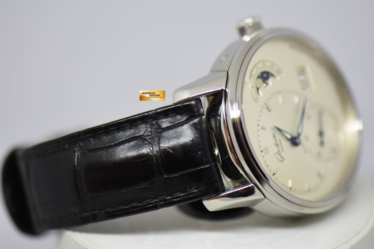 [SOLD] GLASHUTTE ORIGINAL PANOMATICLUNAR MOONPHASE 40mm AUTOMATIC (NEAR MINT)