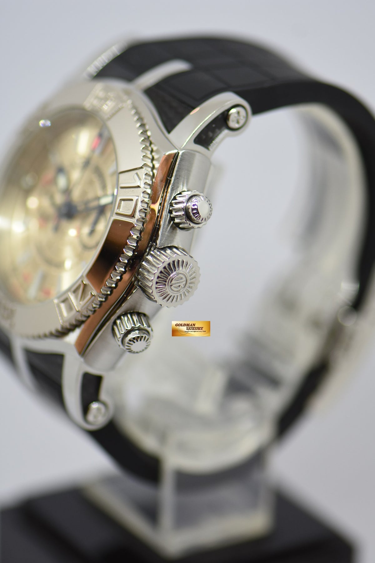 [SOLD] ROGER DUBUIS EASY DIVER JUST FOR FRIENDS 46mm STEEL IN RUBBER RD56 MANUAL WINDING SE46.56 (MINT)