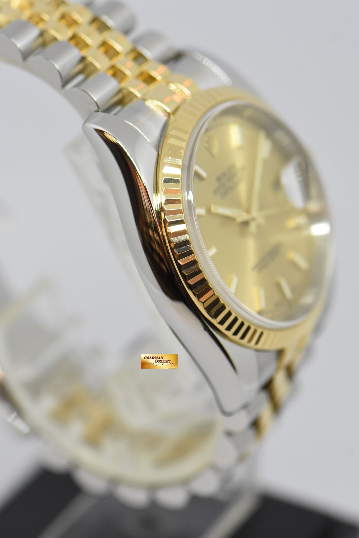 [SOLD] ROLEX OYSTER PERPETUAL DATEJUST 36 HALF-GOLD IN JUBILEE GOLD DIAL 116233 (MINT)