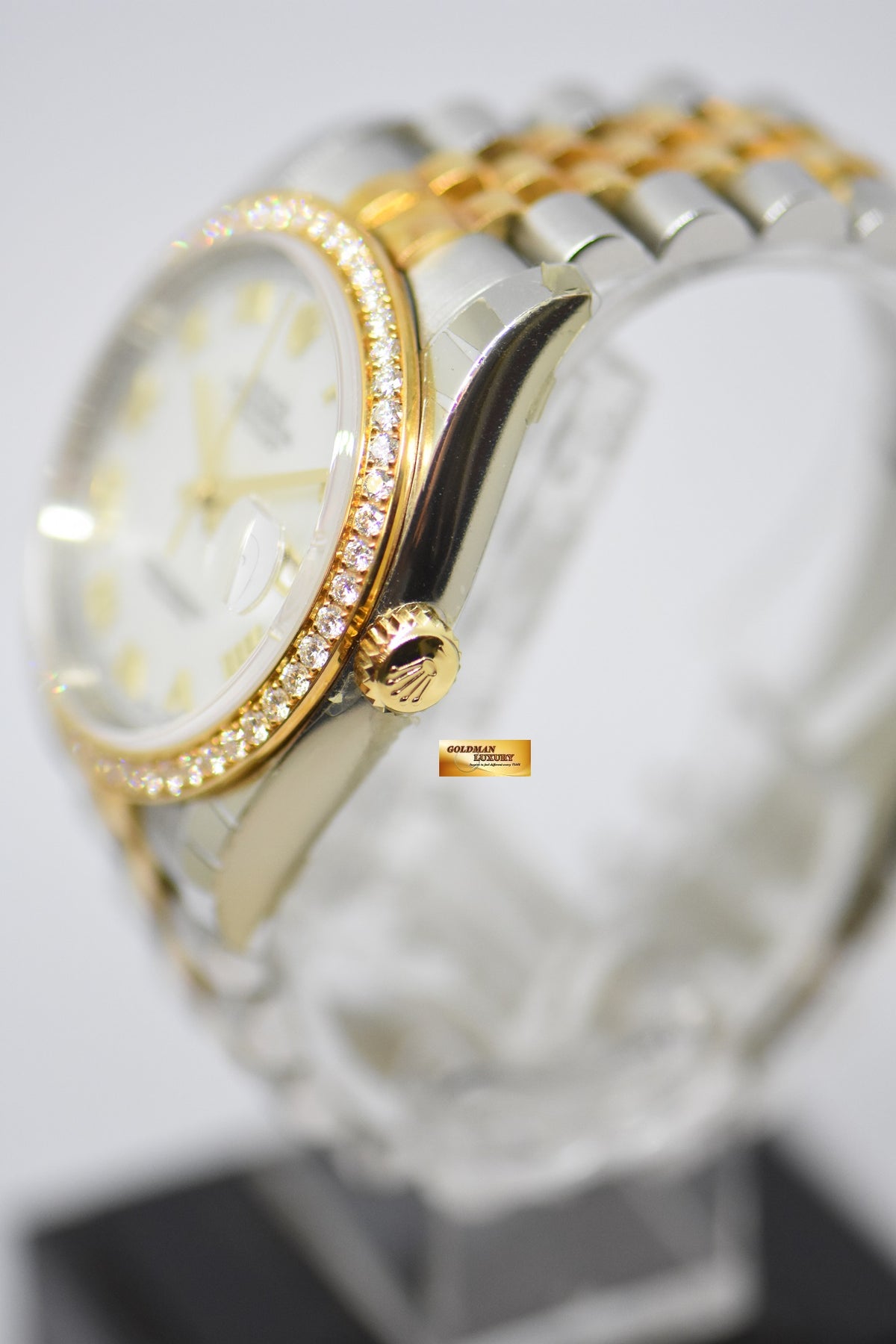 [SOLD] ROLEX OYSTER PERPETUAL DATEJUST 36mm HALF-GOLD MOP DIAL ORIGINAL DIAMOND BEZEL 116243 (NEAR MINT)