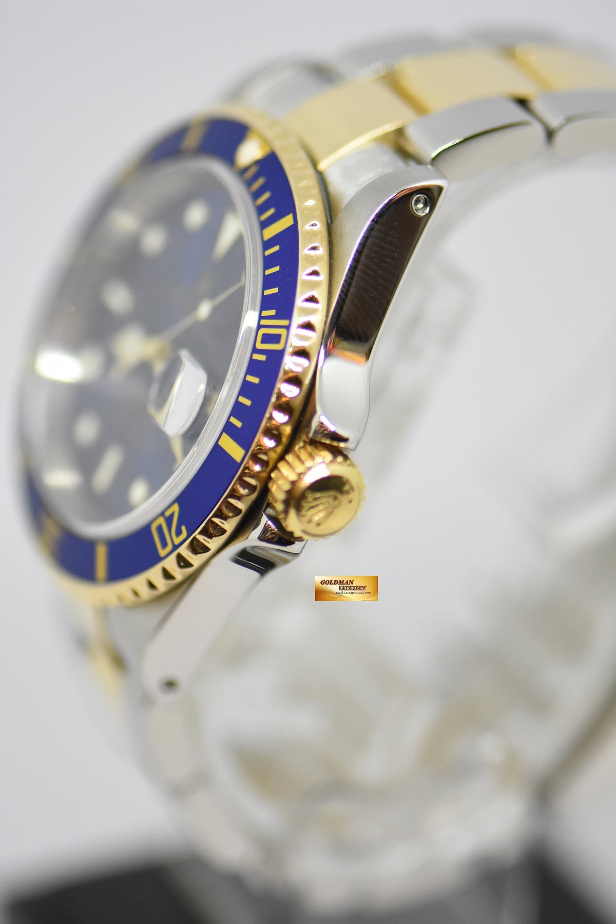 [SOLD] ROLEX OYSTER PERPETUAL SUBMARINER SUNBURST BLUE 40mm HALF-GOLD IN BRACELET 16613LB (MINT)