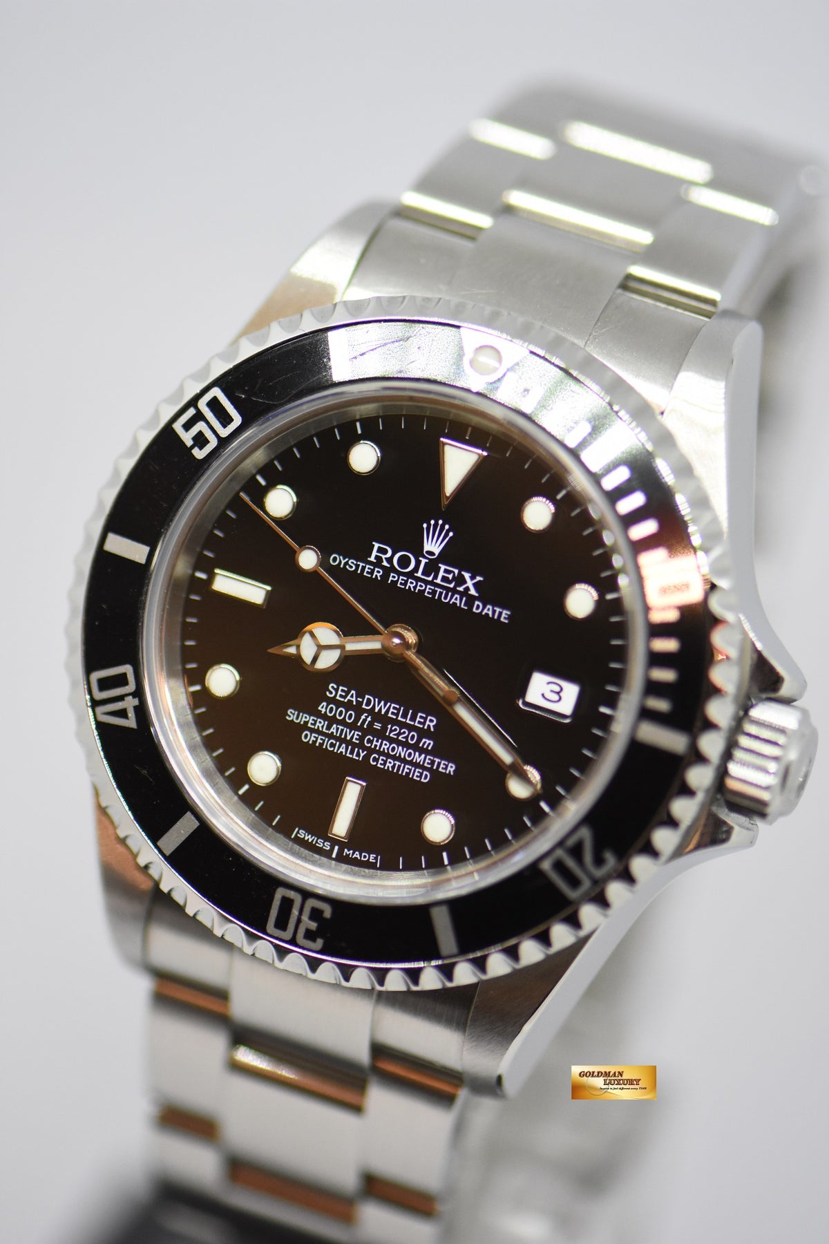 [SOLD] ROLEX OYSTER PERPETUAL SEA-DWELLER STEEL IN BRACELET 40mm BLACK 16600 (NEAR MINT)