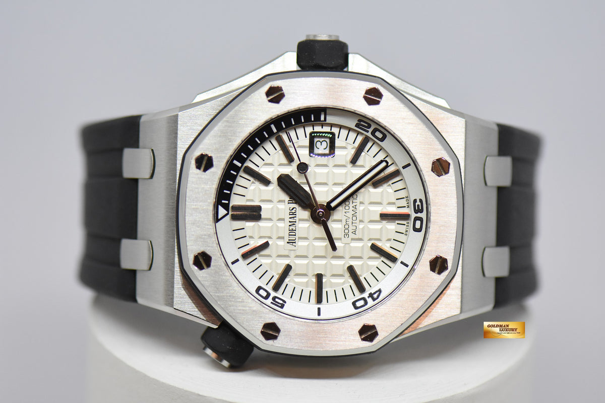 [SOLD] AUDEMARS PIGUET ROYAL OAK OFFSHORE DIVER 42mm WHITE AUTOMATIC 15710ST (MINT)