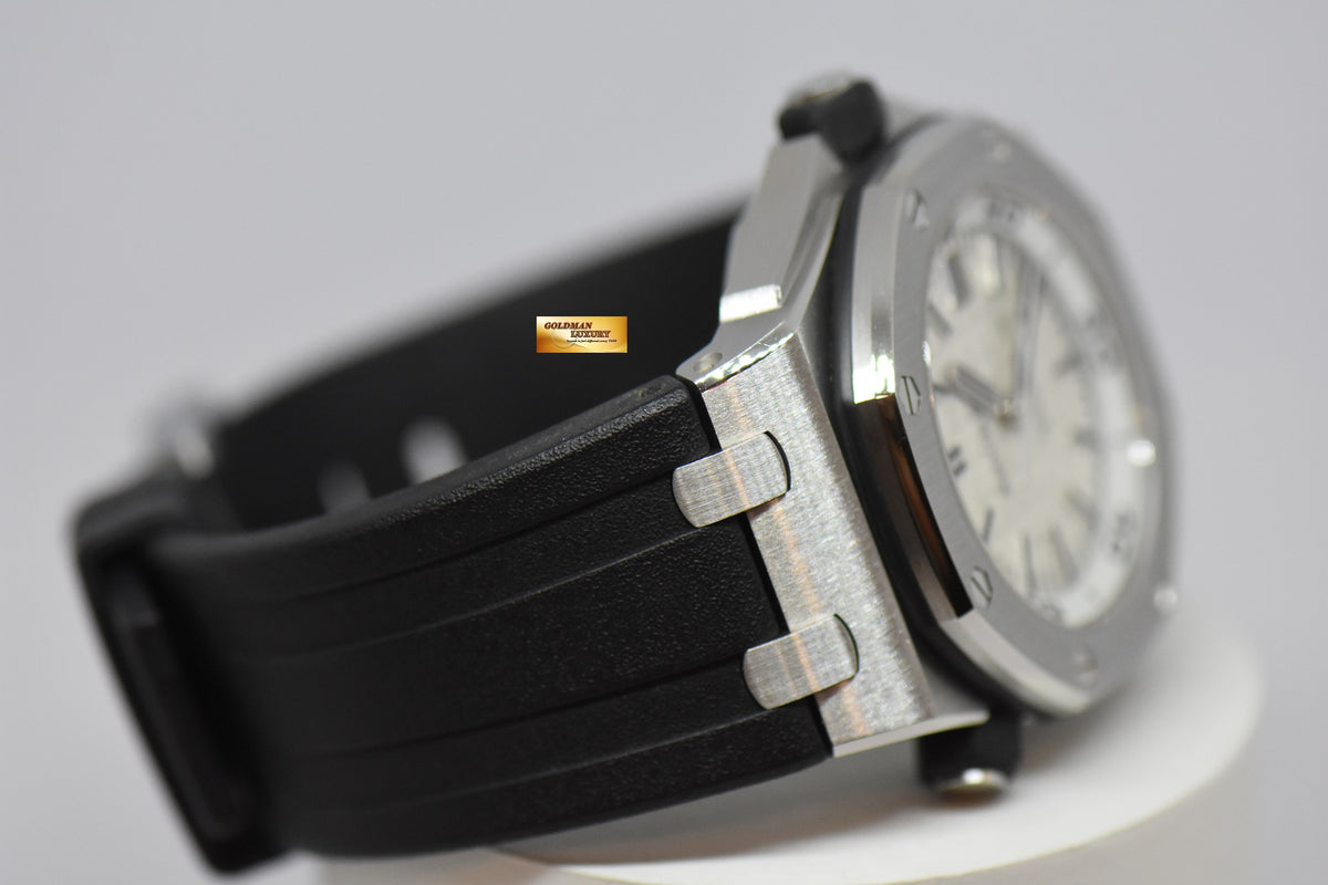 [SOLD] AUDEMARS PIGUET ROYAL OAK OFFSHORE DIVER 42mm WHITE AUTOMATIC 15710ST (MINT)