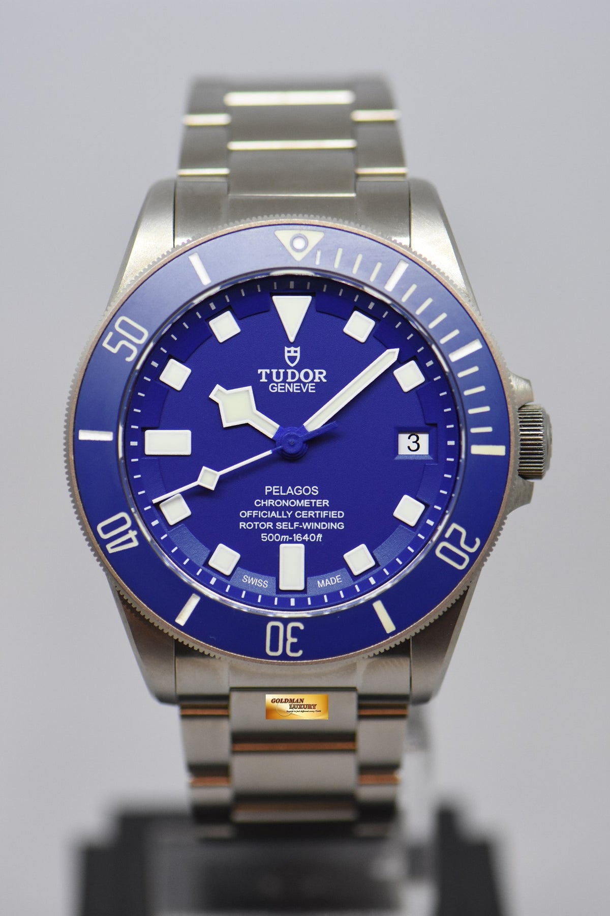 [SOLD] TUDOR PELAGOS TITANIUM IN BRACELET 42mm BLUE AUTOMATIC (MINT)