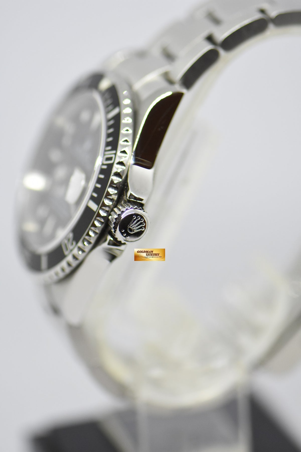 [SOLD] ROLEX OYSTER PERPETUAL SUBMARINER 40mm BLACK 16610 (PINHOLE – SOLID ENDLINKS) (NEAR MINT)