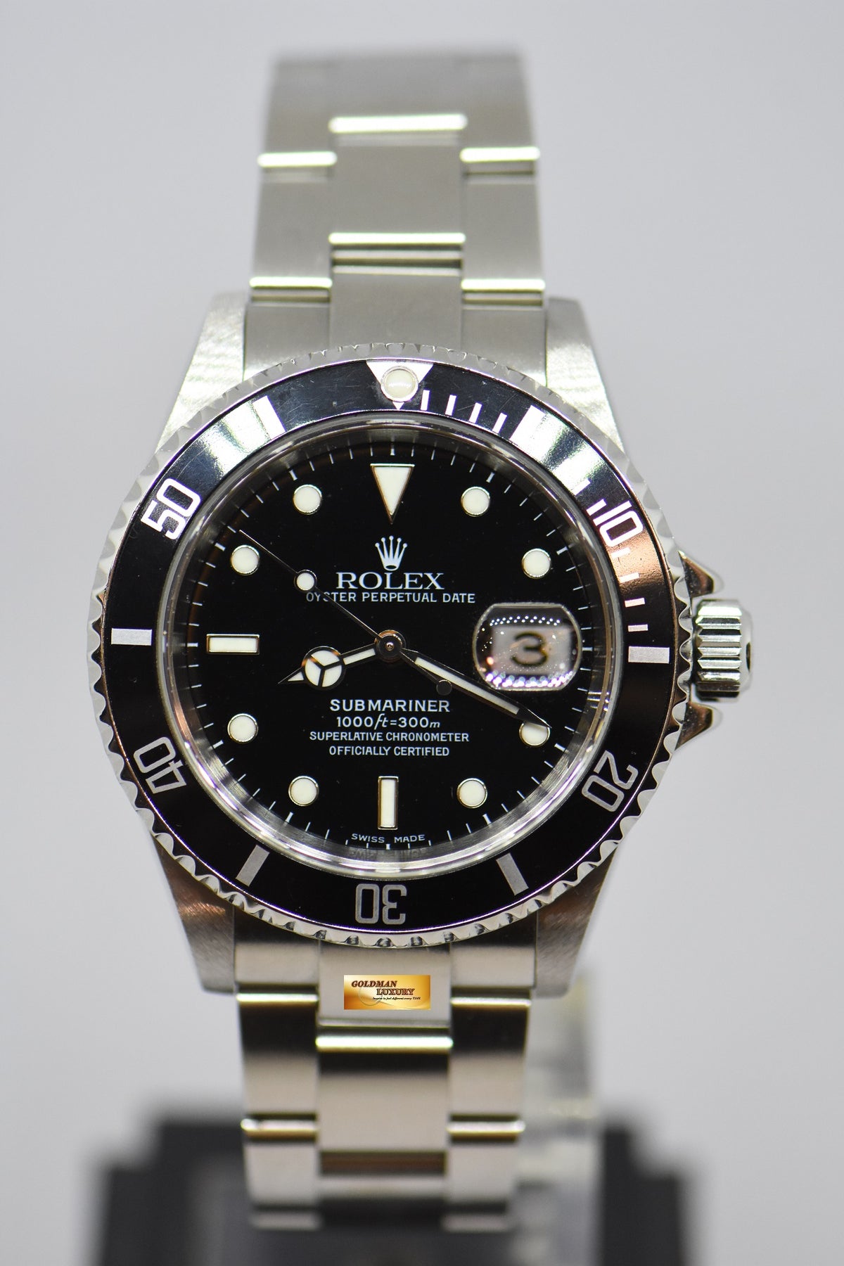 [SOLD] ROLEX OYSTER PERPETUAL SUBMARINER 40mm BLACK 16610 (NO PINHOLE – SOLID ENDLINKS) (MINT)