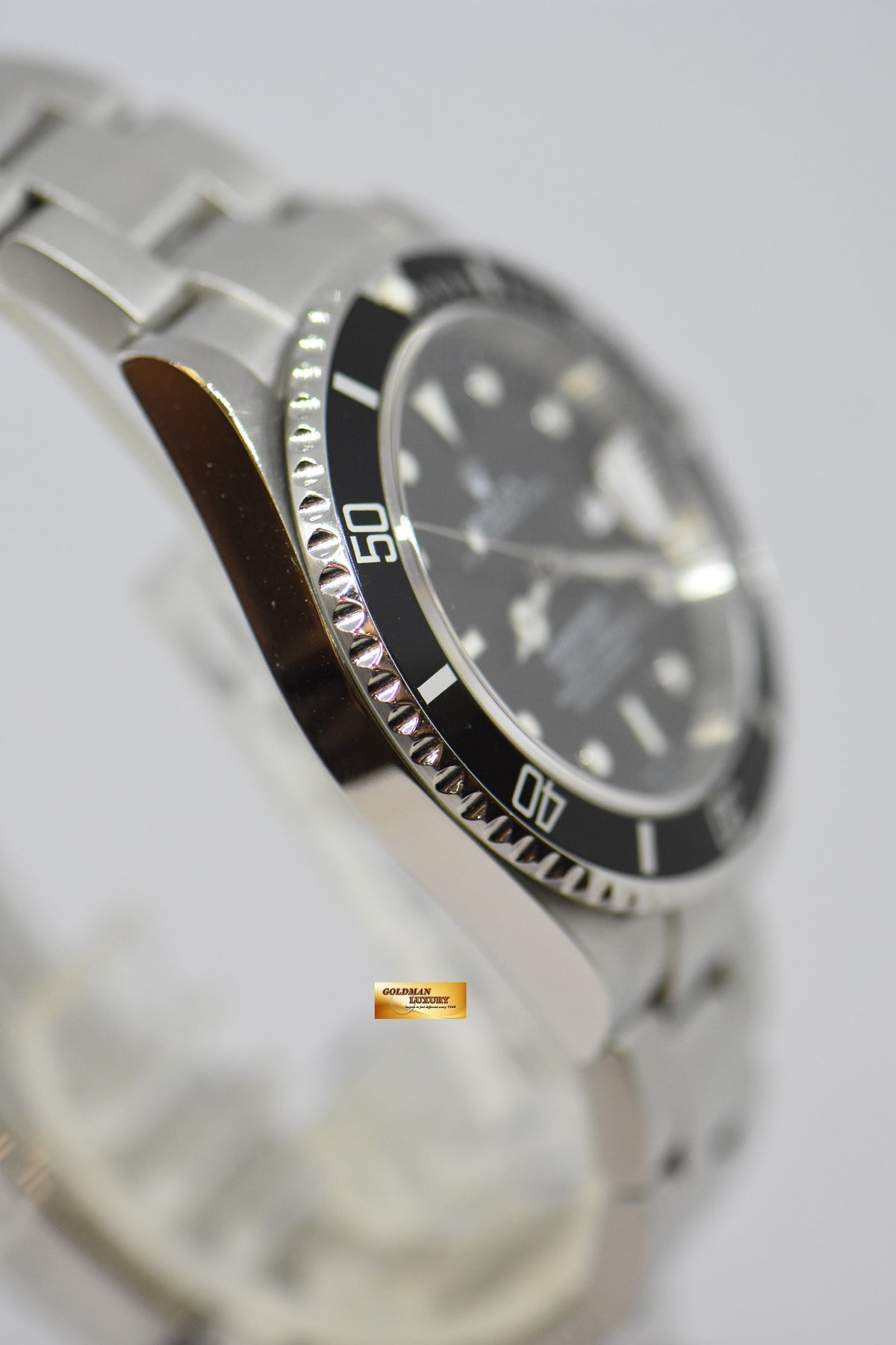 [SOLD] ROLEX OYSTER PERPETUAL SUBMARINER 40mm BLACK 16610 (NO PINHOLE – SOLID ENDLINKS) (MINT)