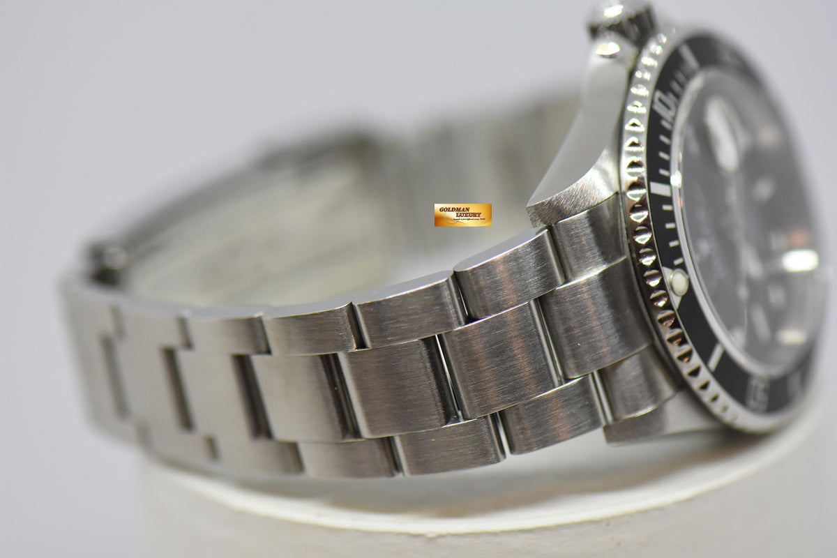[SOLD] ROLEX OYSTER PERPETUAL SUBMARINER 40mm BLACK 16610 (NO PINHOLE – SOLID ENDLINKS) (MINT)