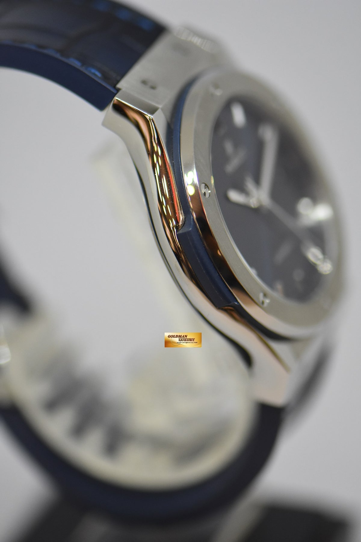 [SOLD] HUBLOT CLASSIC FUSION 42mm STEEL / TITANIUM AUTOMATIC BLUE 542.NX.7170.LR (MINT)