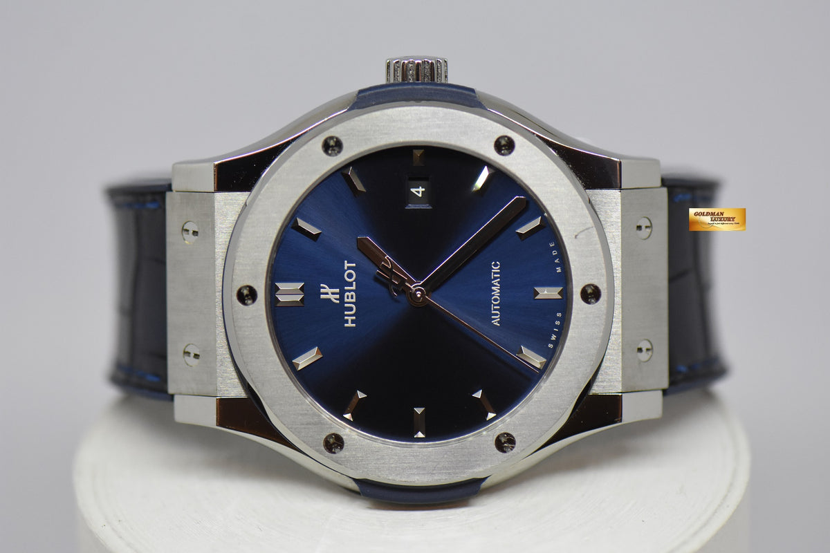 [SOLD] HUBLOT CLASSIC FUSION 42mm STEEL / TITANIUM AUTOMATIC BLUE 542.NX.7170.LR (MINT)