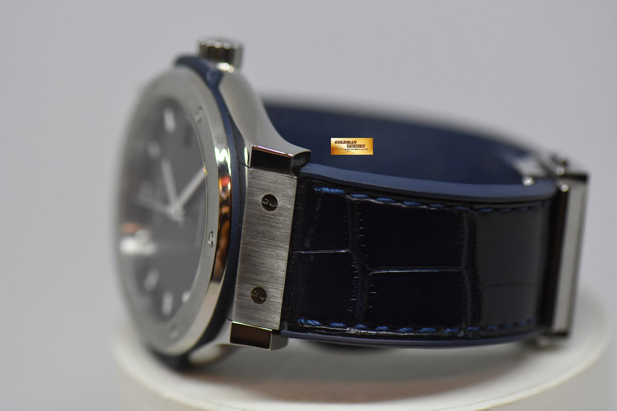 [SOLD] HUBLOT CLASSIC FUSION 42mm STEEL / TITANIUM AUTOMATIC BLUE 542.NX.7170.LR (MINT)