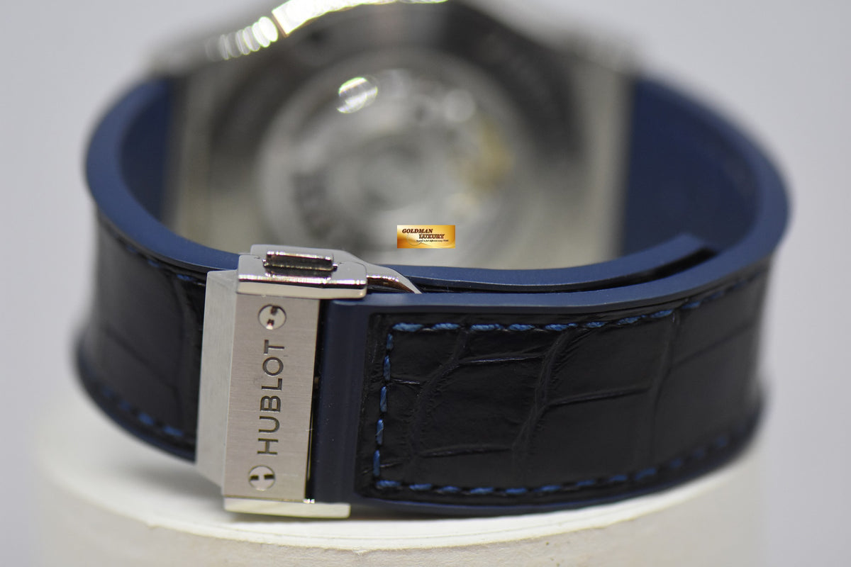 [SOLD] HUBLOT CLASSIC FUSION 42mm STEEL / TITANIUM AUTOMATIC BLUE 542.NX.7170.LR (MINT)