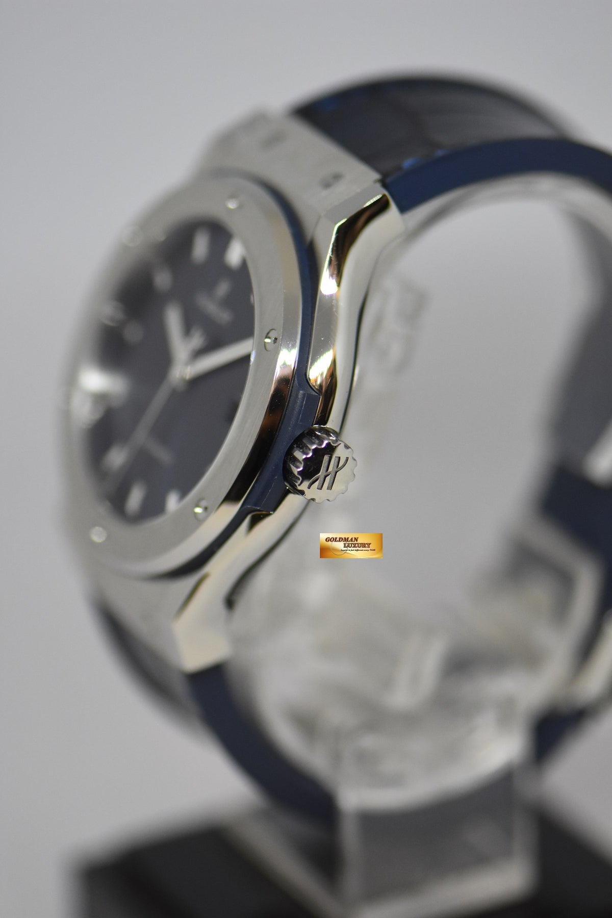[SOLD] HUBLOT CLASSIC FUSION 42mm STEEL / TITANIUM AUTOMATIC BLUE 542.NX.7170.LR (MINT)