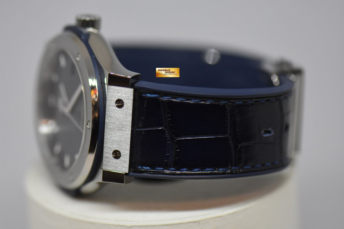 [SOLD] HUBLOT CLASSIC FUSION 42mm STEEL / TITANIUM AUTOMATIC BLUE 542.NX.7170.LR (MINT)