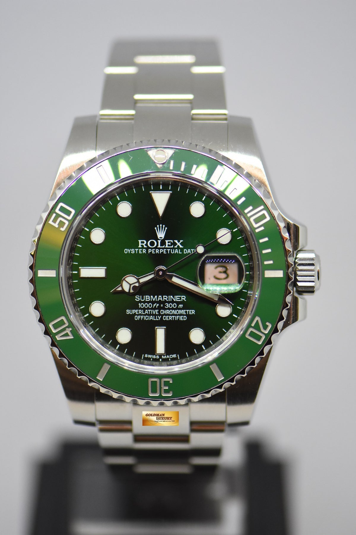 [SOLD] ROLEX OYSTER PERPETUAL SUBMARINER 40mm STEEL IN BRACELET “GREEN HULK” GREEN CERAMIC BEZEL 116610LV (MINT)