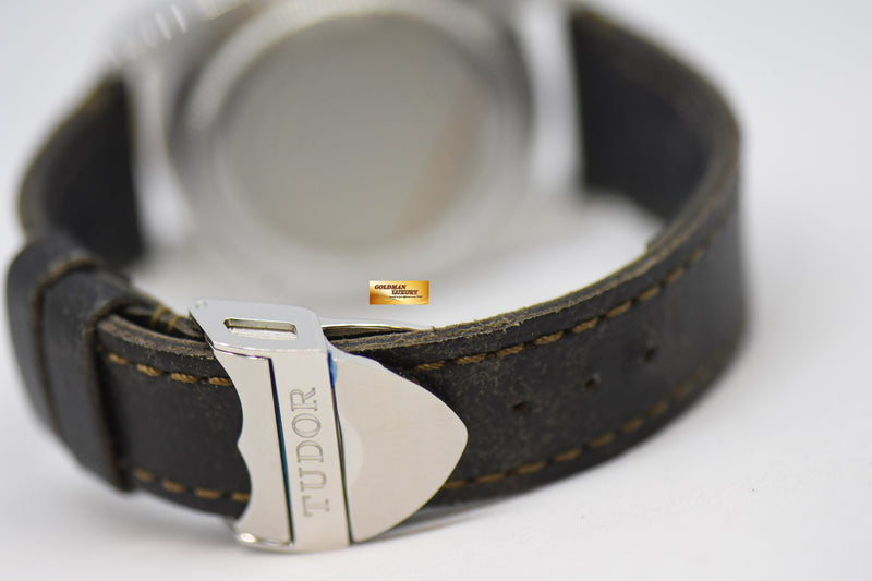 products/GML2614-TudorBlackBayHalf-Gold41mmBlackAutomatic79733N-9.jpg