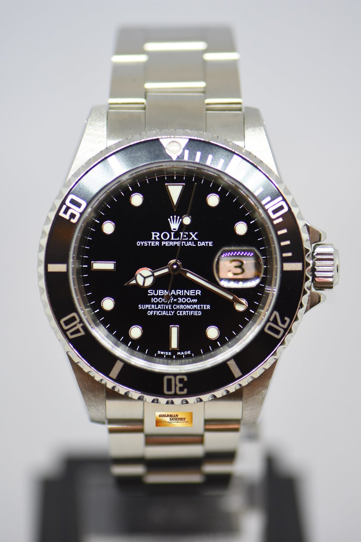 [SOLD] ROLEX OYSTER PERPETUAL SUBMARINER 40mm STEEL IN BRACELET BLACK 16610 (PIN-HOLE, SOLID ENDLINKS) (MINT)