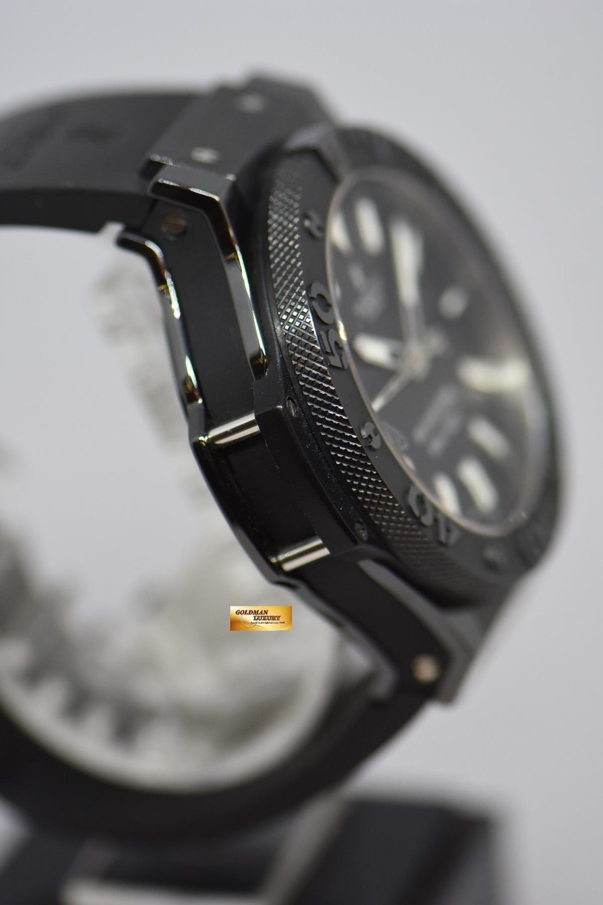 [SOLD] HUBLOT BIG BANG KING BLACK MAGIC 48mm CERAMIC BLACK AUTOMATIC 322.CM.1770.RX (MINT)
