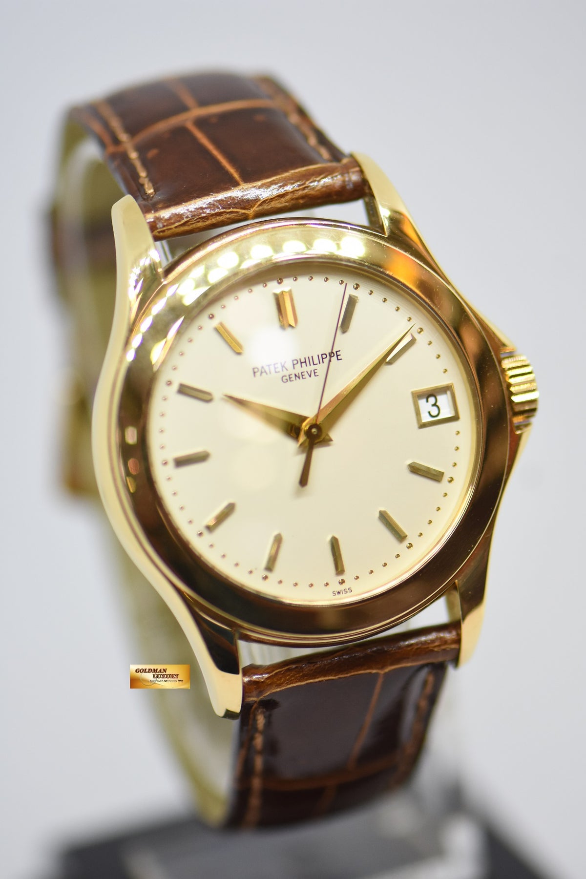 [SOLD] PATEK PHILIPPE CALATRAVA 18K YELLOW GOLD 37mm AUTOMATIC 5107 (NEAR MINT)