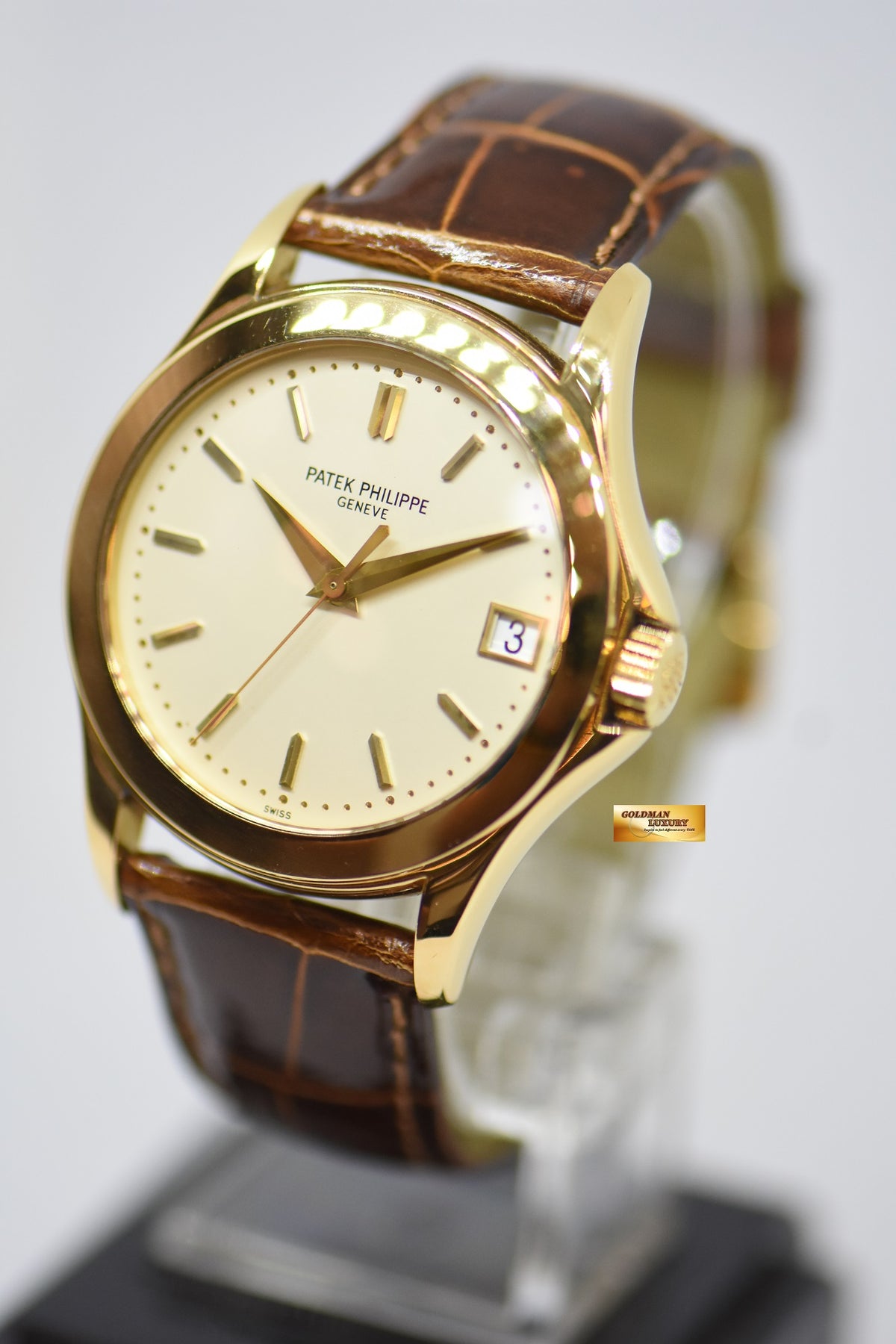 [SOLD] PATEK PHILIPPE CALATRAVA 18K YELLOW GOLD 37mm AUTOMATIC 5107 (NEAR MINT)