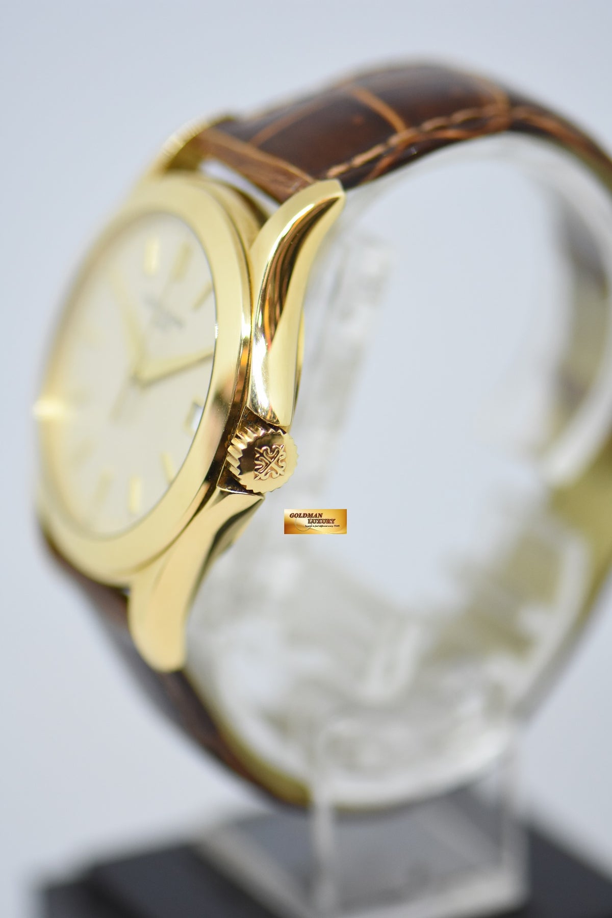 [SOLD] PATEK PHILIPPE CALATRAVA 18K YELLOW GOLD 37mm AUTOMATIC 5107 (NEAR MINT)