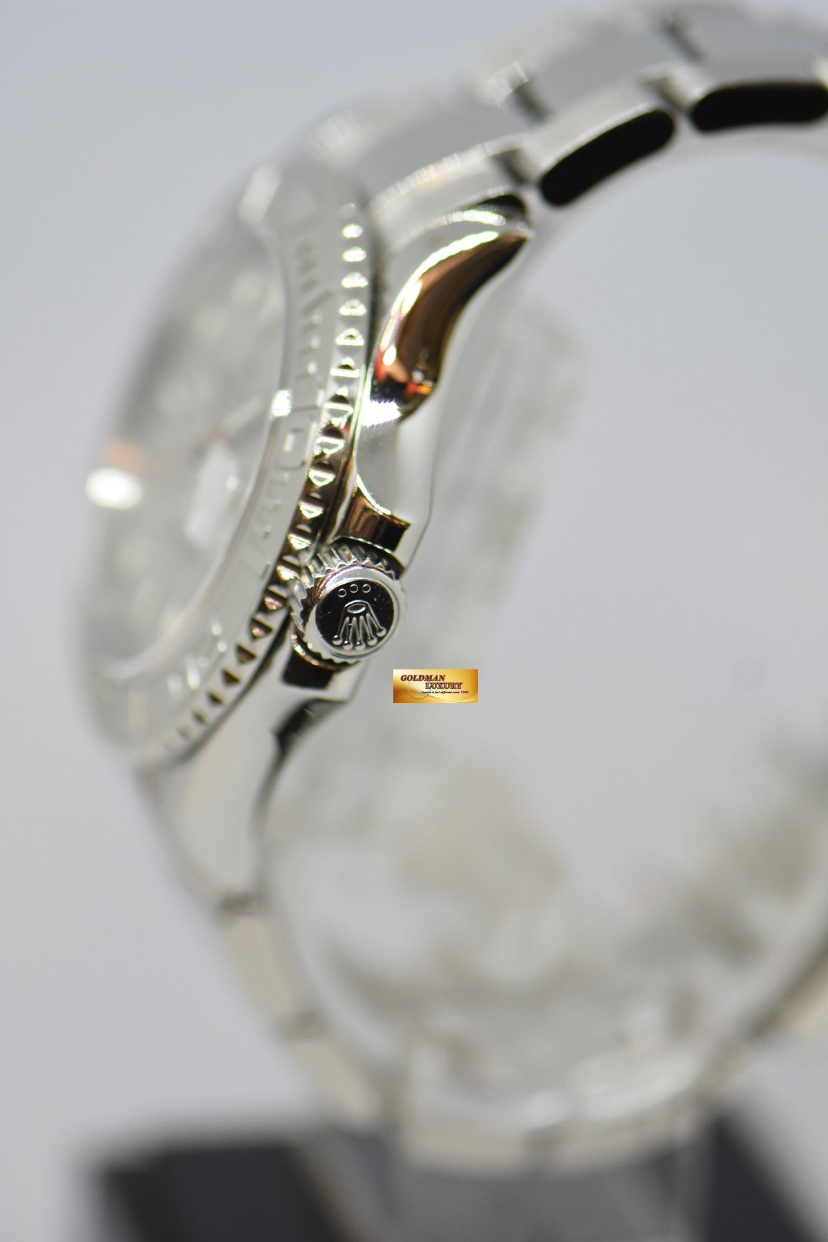 [SOLD] ROLEX OYSTER PERPETUAL YACHT-MASTER 40mm STEEL IN BRACELET PLATINUM DIAL / BEZEL 16622 (MINT)