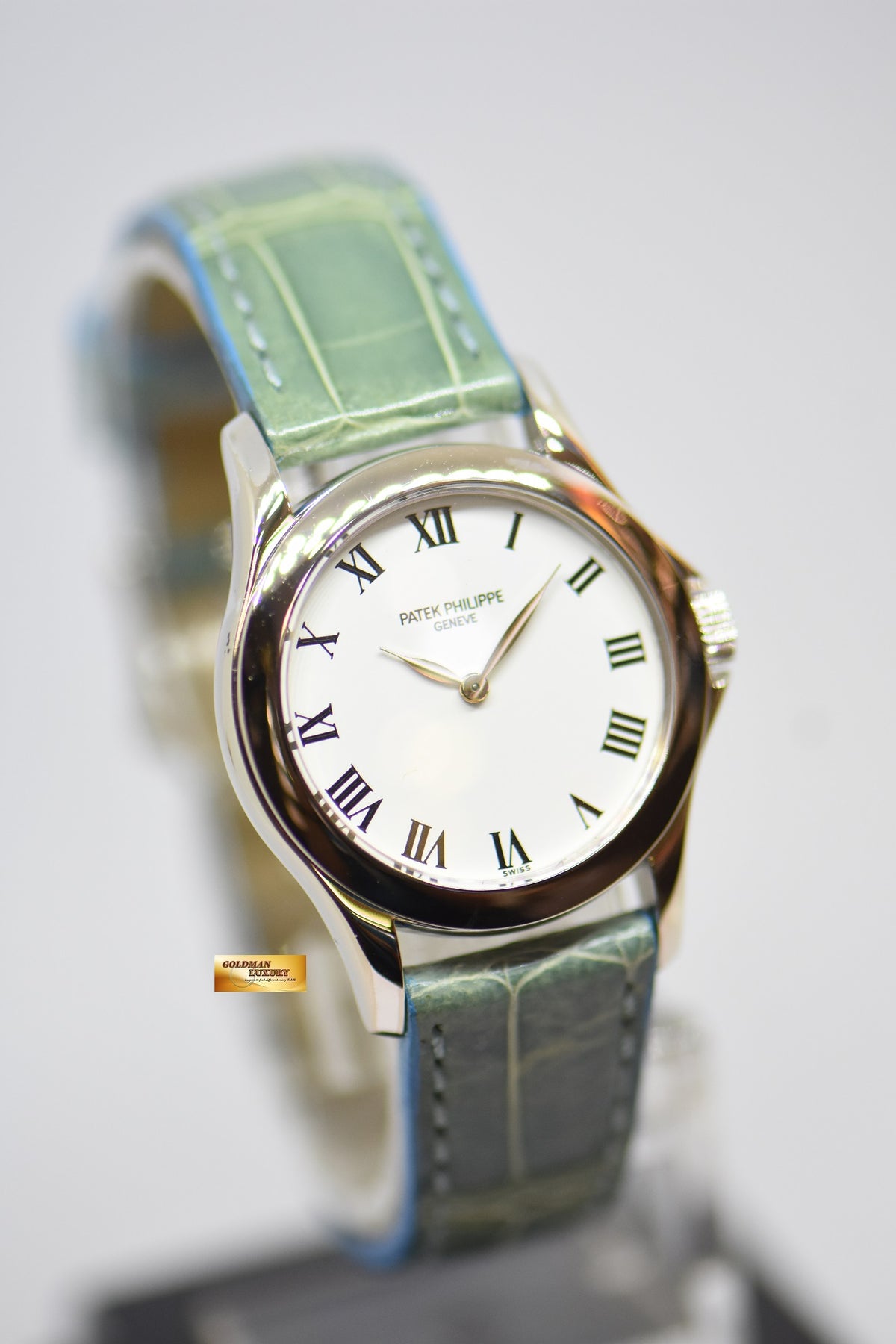 [SOLD] PATEK PHILIPPE CALATRAVA LADY 28mm WHITE GOLD MANUAL WINDING 4905G (NEAR MINT)