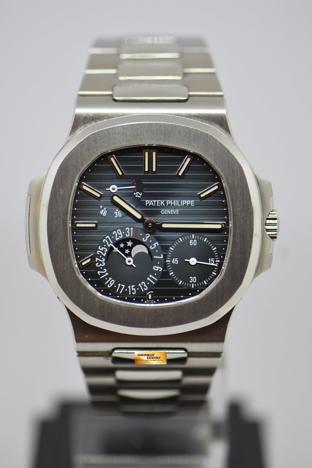 [SOLD] PATEK PHILIPPE NAUTILUS 40mm STAINLESS STEEL IN BRACELET POWER RESERVE MOONPHASE COMPLICATION AUTOMATIC 5712A-001 (MINT)