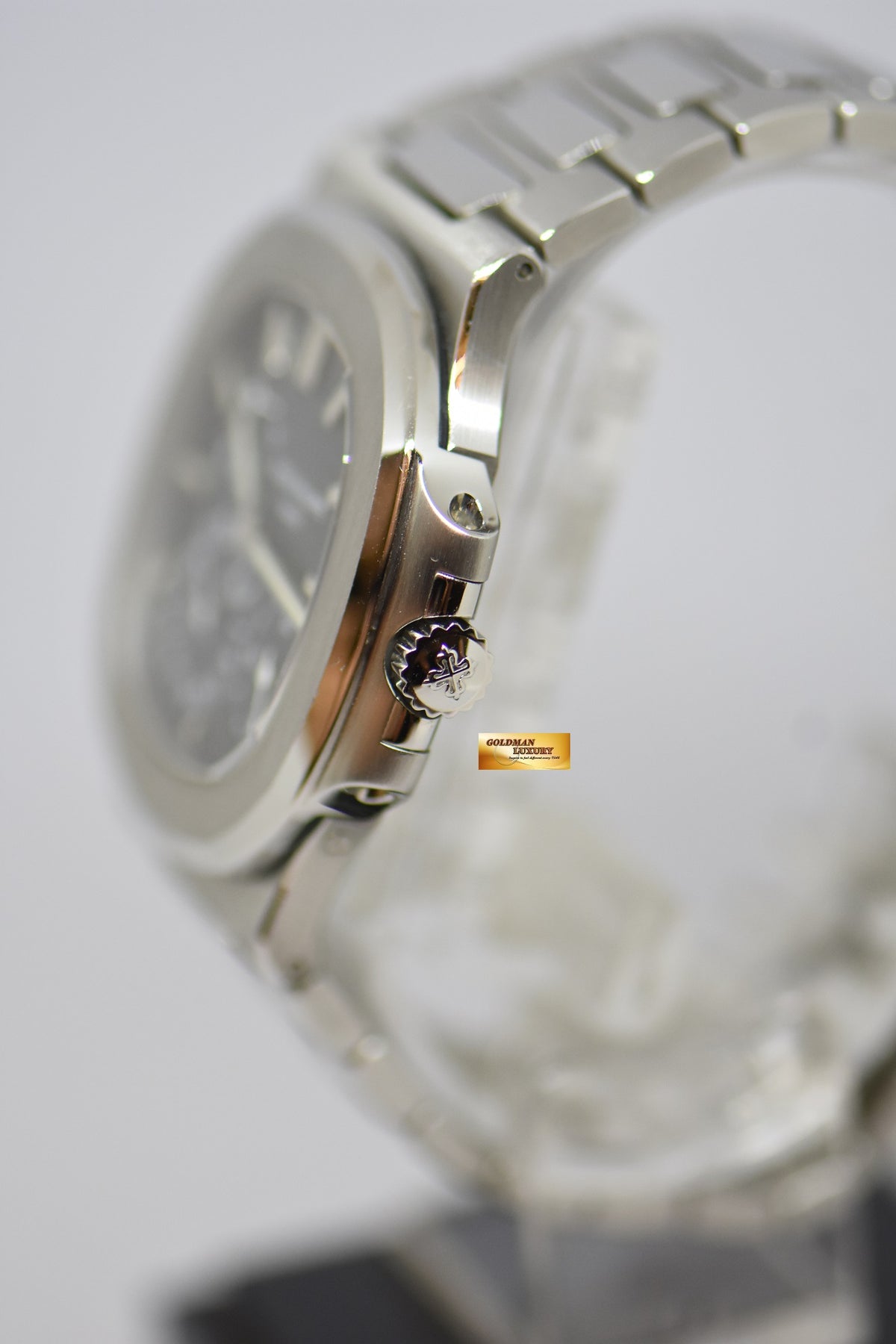 [SOLD] PATEK PHILIPPE NAUTILUS 40mm STAINLESS STEEL IN BRACELET POWER RESERVE MOONPHASE COMPLICATION AUTOMATIC 5712A-001 (MINT)