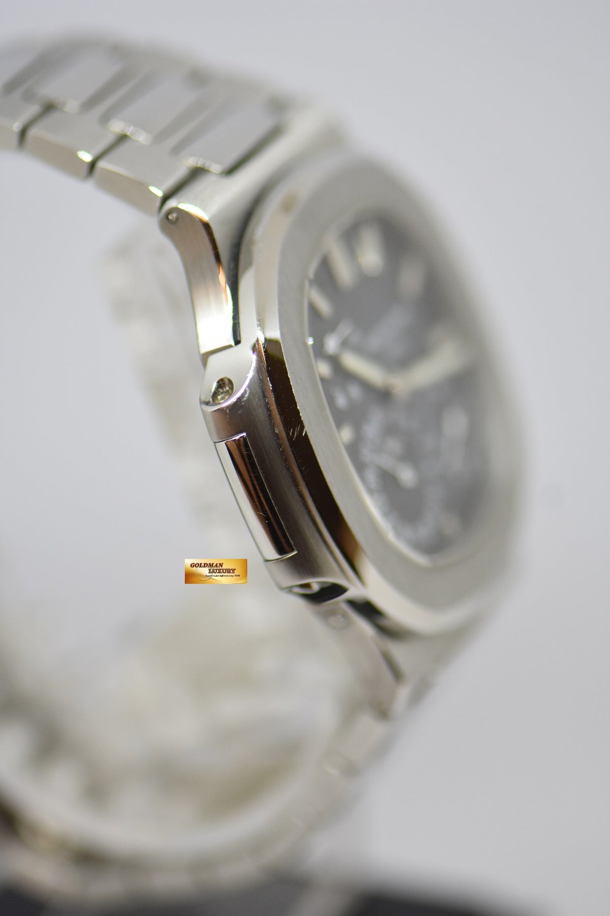 [SOLD] PATEK PHILIPPE NAUTILUS 40mm STAINLESS STEEL IN BRACELET POWER RESERVE MOONPHASE COMPLICATION AUTOMATIC 5712A-001 (MINT)