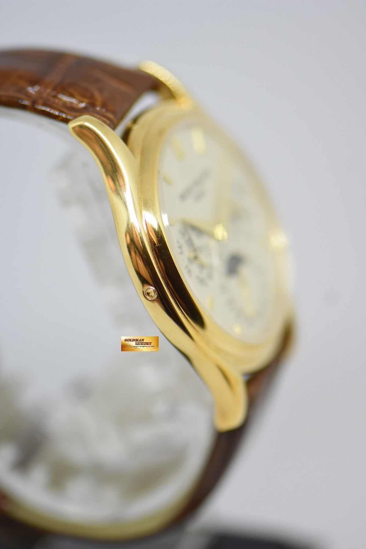 [SOLD] PATEK PHILIPPE PERPETUAL CALENDAR MOONPHASE 37mm 18K YELLOW GOLD 5140J (MINT)