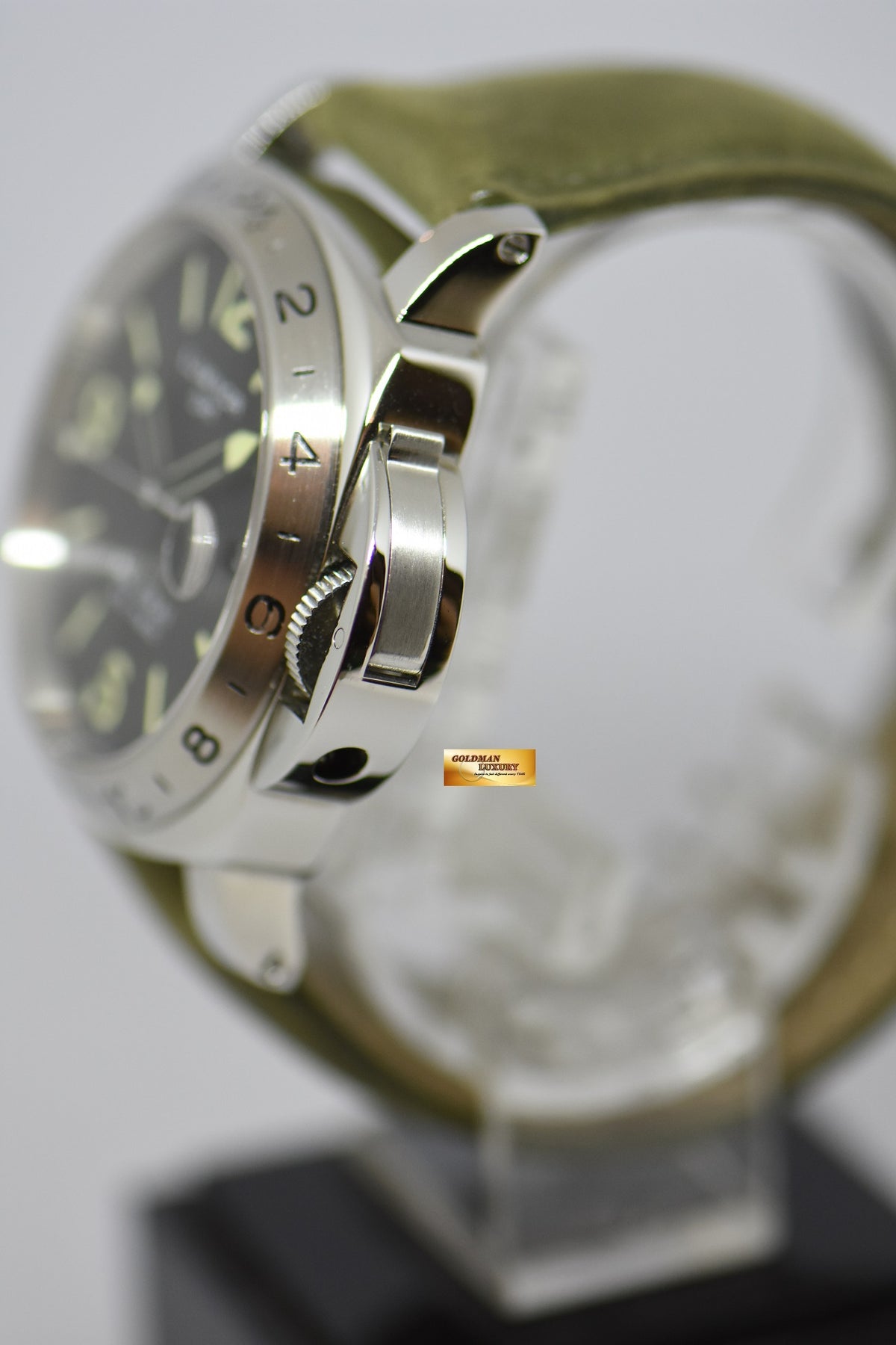 [SOLD] PANERAI LUMINOR GMT TAPESTRY DIAL 44mm STEEL IN LEATHER STRAP AUTOMATIC PAM 29 (MINT)