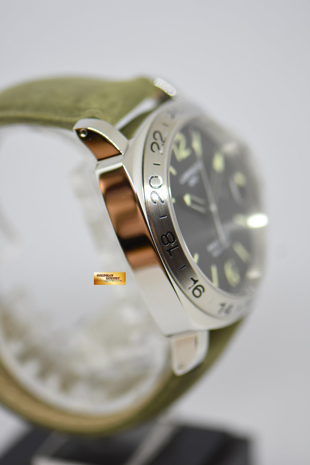 [SOLD] PANERAI LUMINOR GMT TAPESTRY DIAL 44mm STEEL IN LEATHER STRAP AUTOMATIC PAM 29 (MINT)