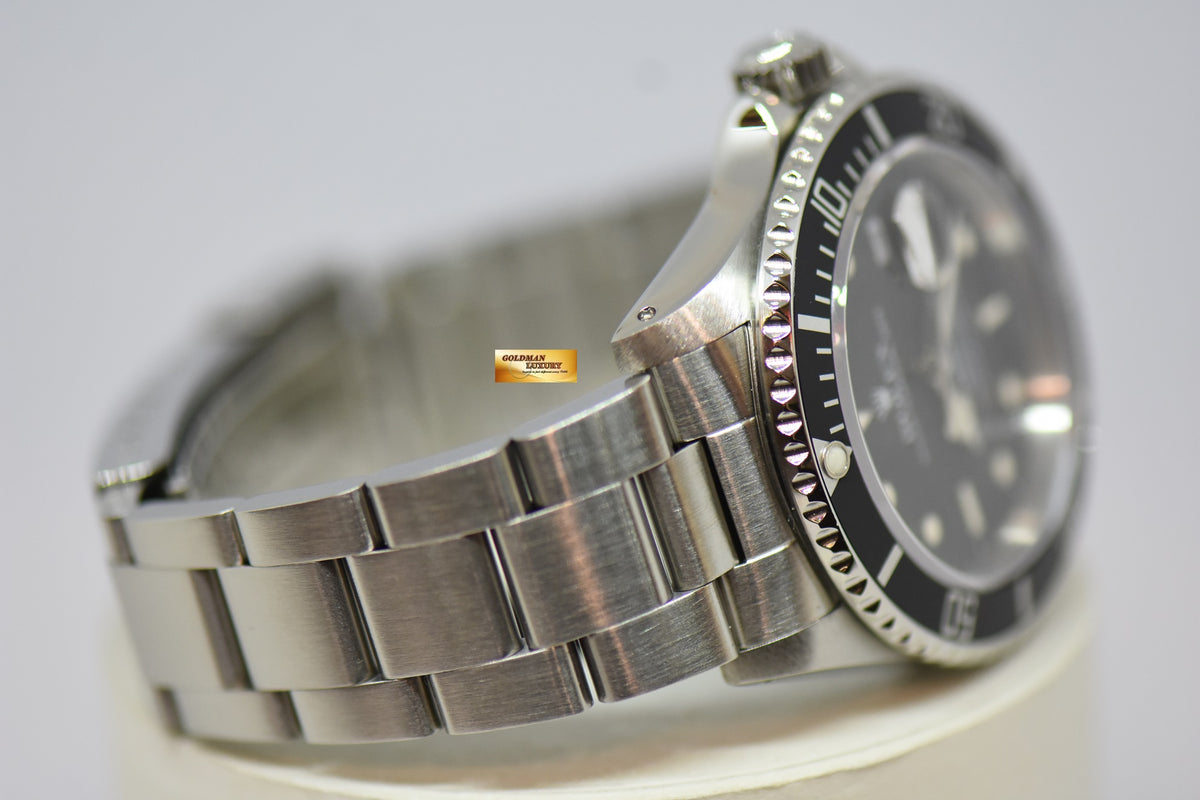 [SOLD] ROLEX OYSTER PERPETUAL SUBMARINER 40mm STEEL IN BRACELET TRITIUM DIAL BLACK 16610 (AGING CONDITION)