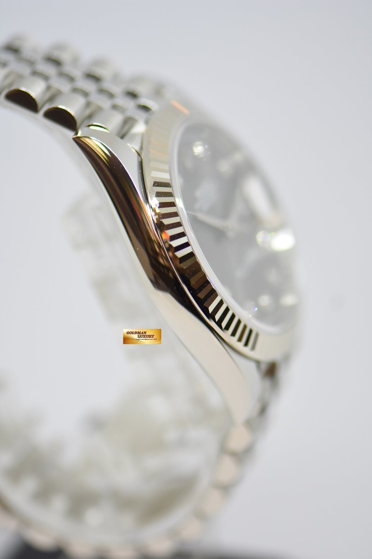 [SOLD] ROLEX OYSTER PERPETUAL DATEJUST 41mm DIAMONDS RODIUM DIAL STEEL IN JUBILEE BRACELET 126334 (NEW-UNWORN)