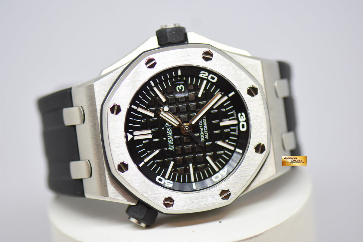 [SOLD] AUDEMARS PIGUET ROYAL OAK OFFSHORE DIVER 42mm STEEL BEZEL RUBBER STRAP 15703ST (MINT)