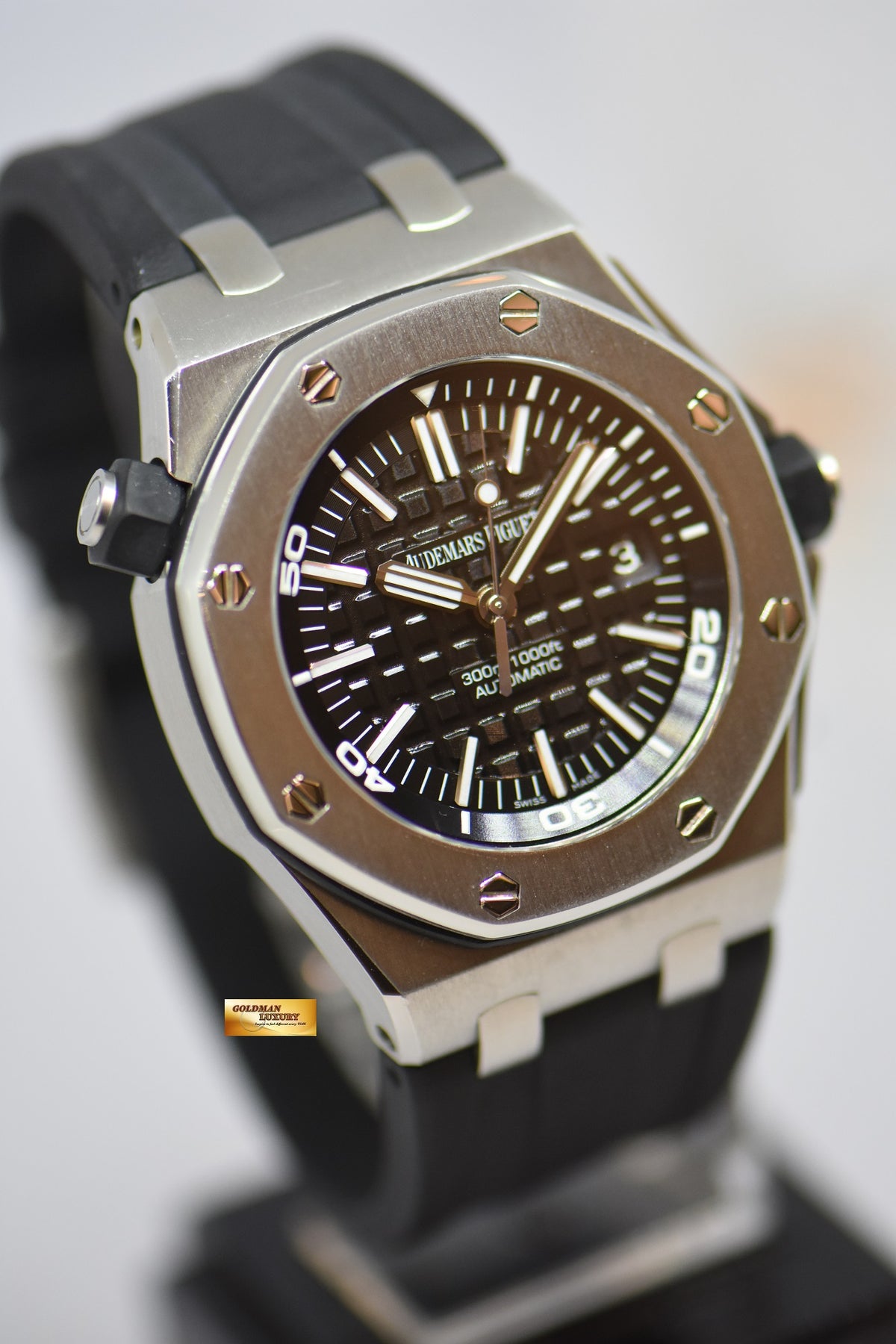 [SOLD] AUDEMARS PIGUET ROYAL OAK OFFSHORE DIVER 42mm STEEL BEZEL RUBBER STRAP 15703ST (MINT)