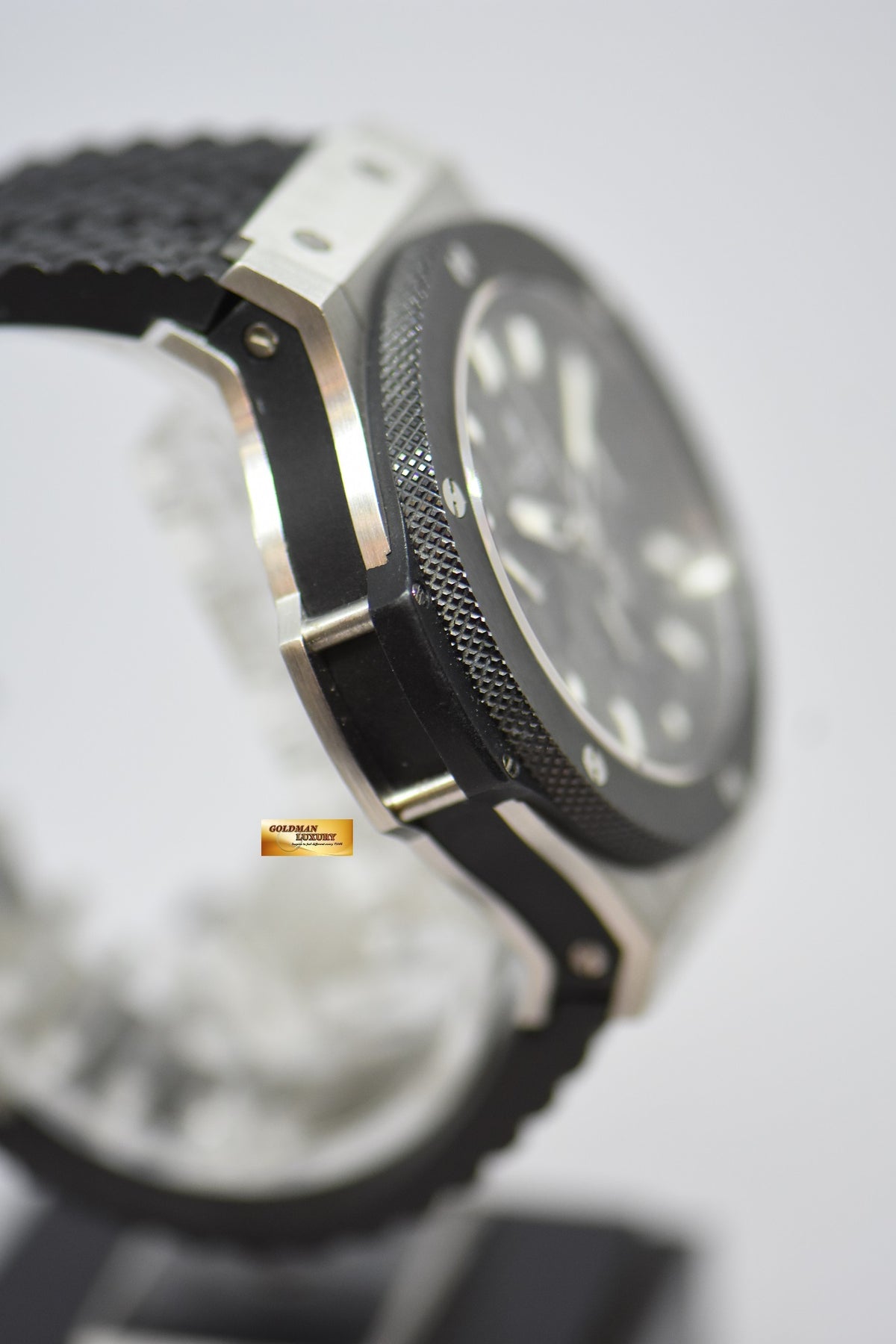 [SOLD] HUBLOT BIG BANG CHRONOGRAPH 44mm STEEL IN RUBBER STRAP CERAMIC BEZEL AUTOMATIC 301.SM.1770.GR (NEAR MINT)