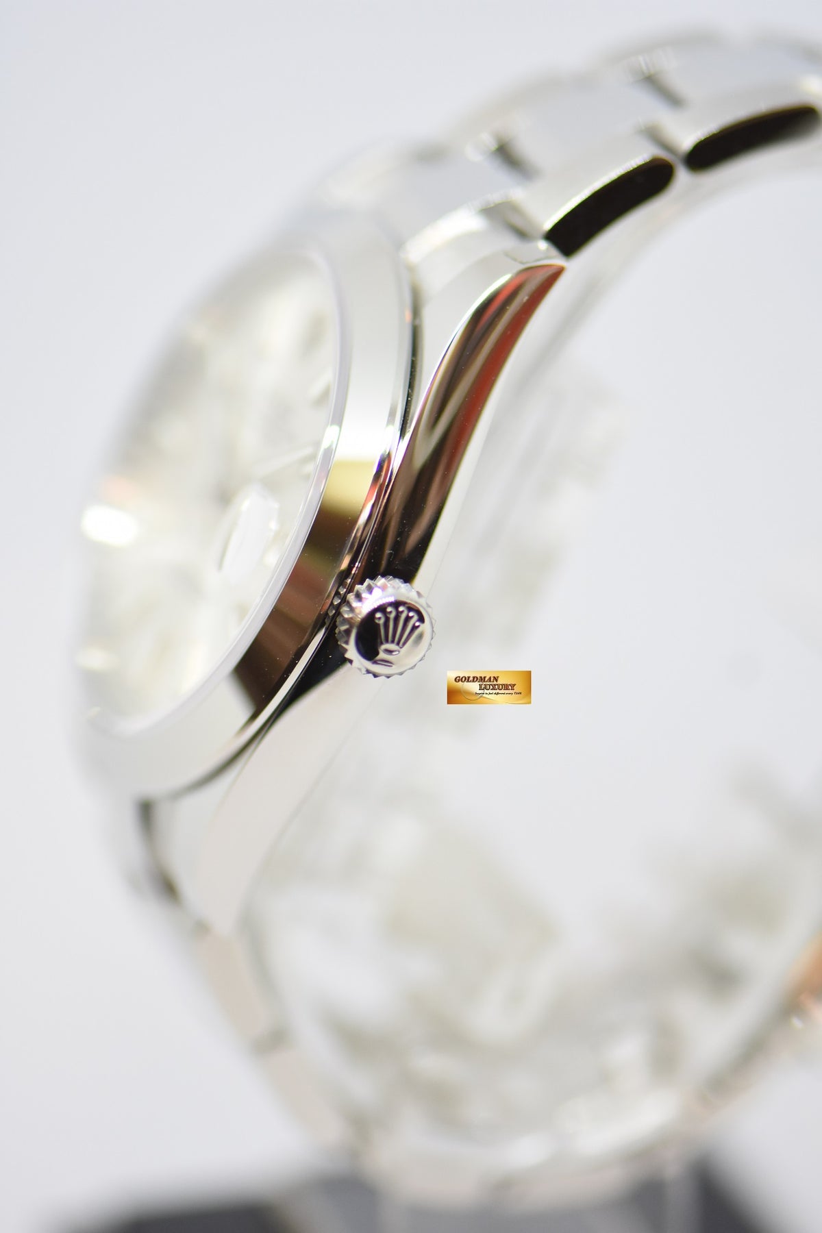 [SOLD] ROLEX OYSTER PERPETUAL DATEJUST 41mm SILVER DIAL STEEL IN OYSTER BRACELET 126300 (NEW-UNWORN)