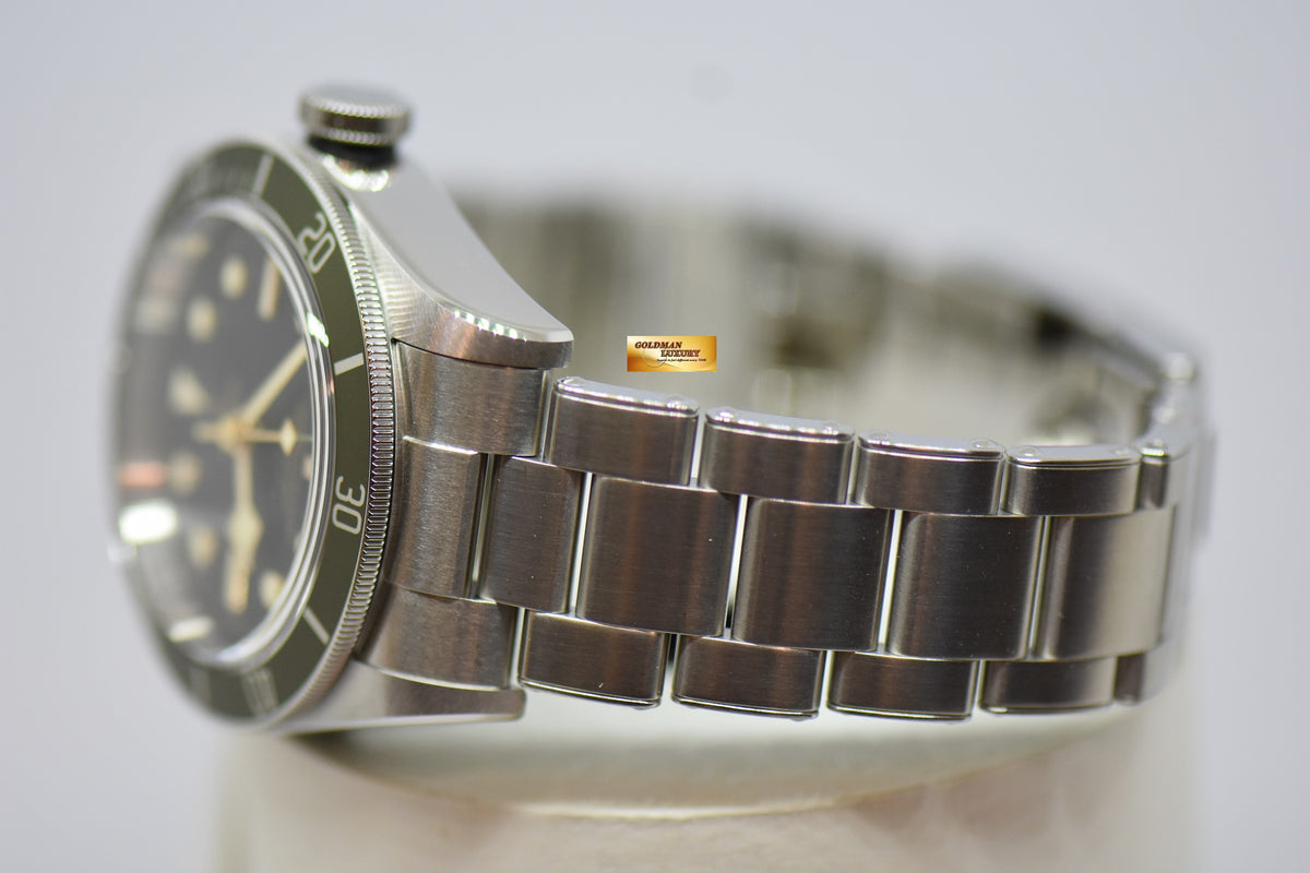 [SOLD] TUDOR HERITAGE BLACK BAY HARROD SPECIAL EDITION GREEN BEZEL STEEL IN RIVETED BRACELET 79230G (NEW-UNWORN)