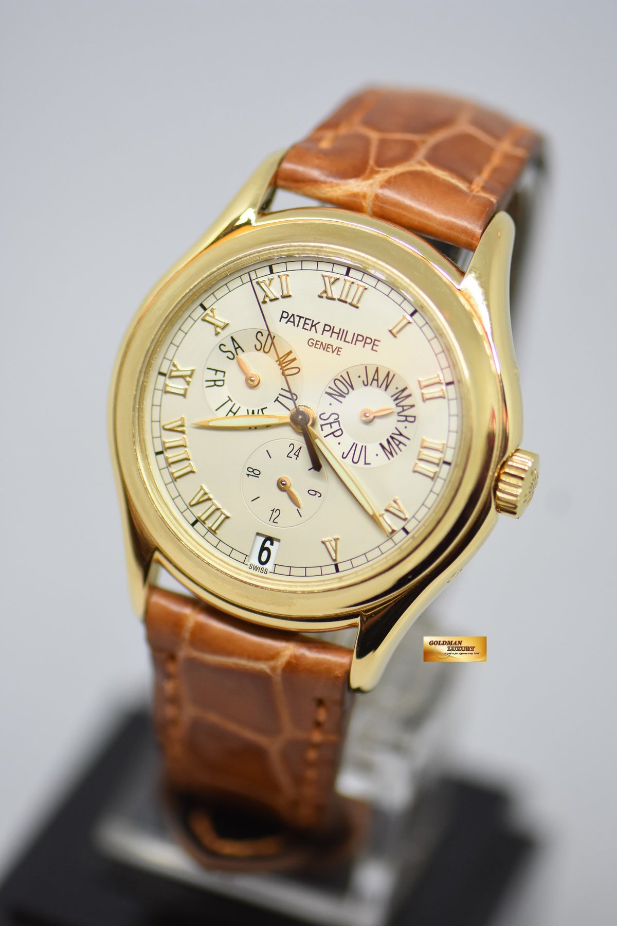 [SOLD] PATEK PHILIPPE COMPLICATION 35mm ANNUAL CALENDAR YELLOW GOLD IN LEATHER STRAP AUTOMATIC 5035J (NEAR MINT)
