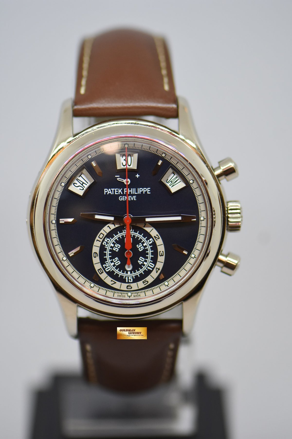 [SOLD] PATEK PHILIPPE ANNUAL CALENDAR FLYBACK CHRONOGRAPH WHITE GOLD IN LEATHER STRAP BLUE DIAL AUTOMATIC 5960G (NEAR MINT)