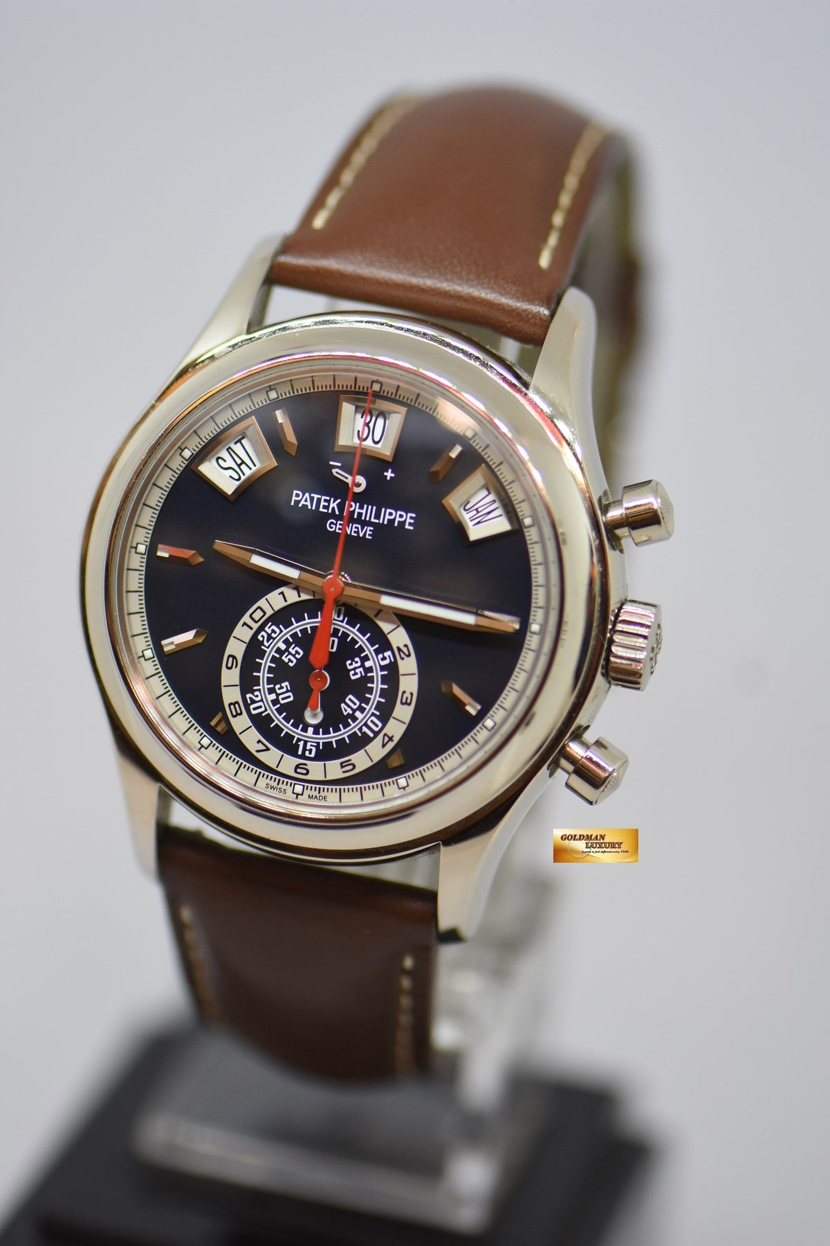 [SOLD] PATEK PHILIPPE ANNUAL CALENDAR FLYBACK CHRONOGRAPH WHITE GOLD IN LEATHER STRAP BLUE DIAL AUTOMATIC 5960G (NEAR MINT)