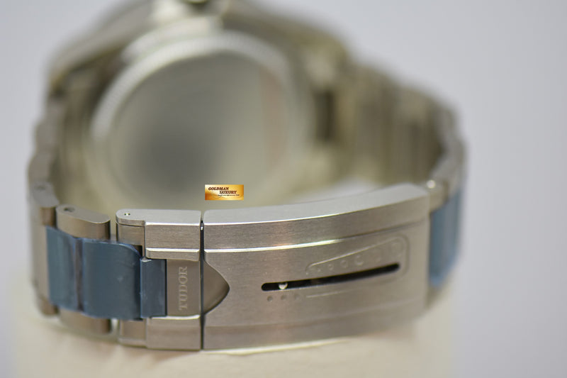 products/GML2773-TudorBlackBayPelagosBlackTitanium25600TN_NEW_-9.jpg