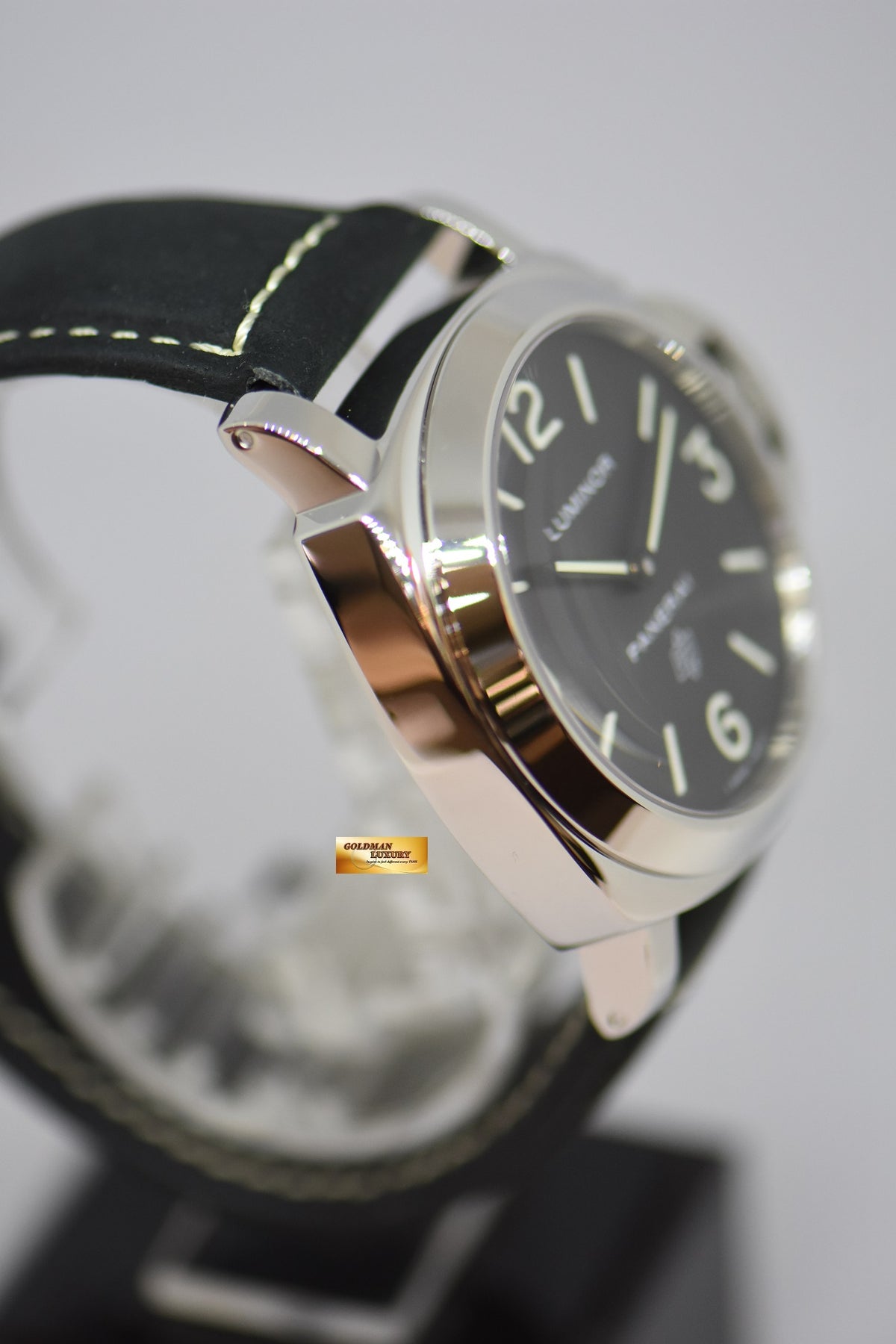 [SOLD] PANERAI LUMINOR BASE 44mm STEEL IN LEATHER STRAP MANUAL WINDING PAM 000 (MINT)