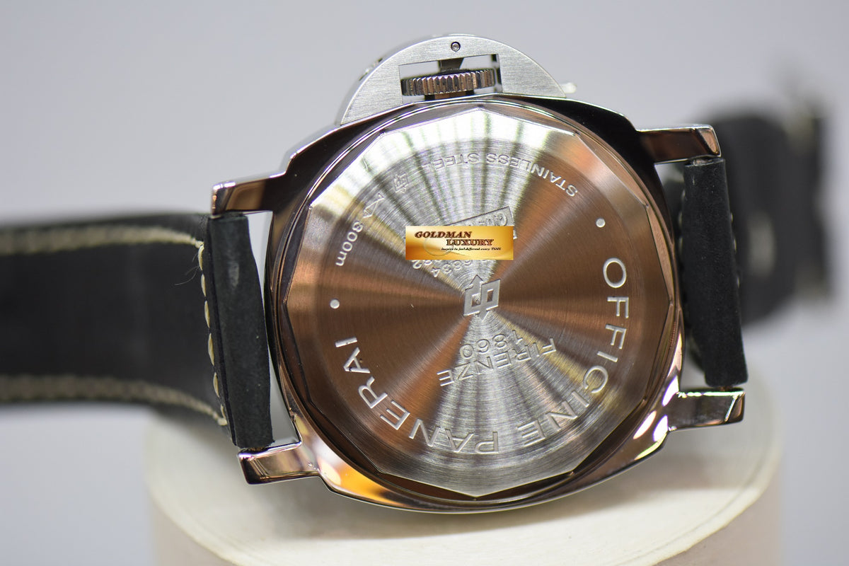 [SOLD] PANERAI LUMINOR BASE 44mm STEEL IN LEATHER STRAP MANUAL WINDING PAM 000 (MINT)