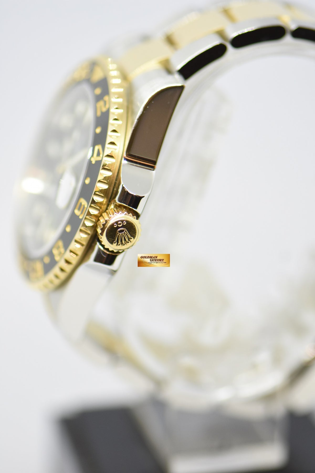 [SOLD] ROLEX OYSTER PERPETUAL GMT-MASTER II HALF-GOLD CERAMIC BLACK AUTOMATIC 116713LN (MINT)
