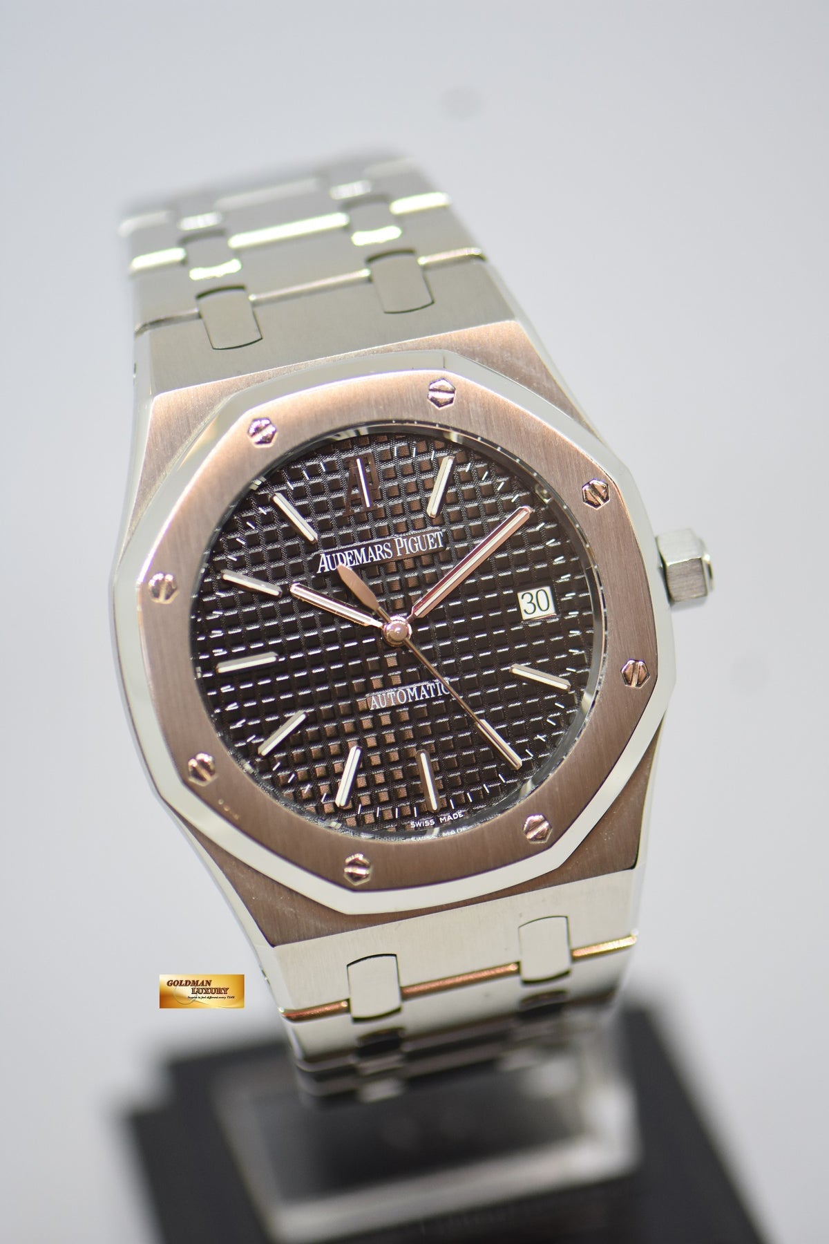 [SOLD] AUDEMARS PIGUET ROYAL OAK 39mm STEEL IN BRACELET BLACK AUTOMATIC 15300ST (MINT)